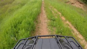 Квадрик Kawasaki Brute Force 300 на трассе, сюрприз