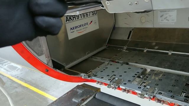 управление напольной механизацией в самолёте Аэробус А321 смотреть онлайн