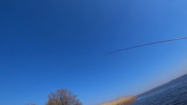 Замечательный клёв! Окунь! Весна! Коробовка! смотреть онлайн