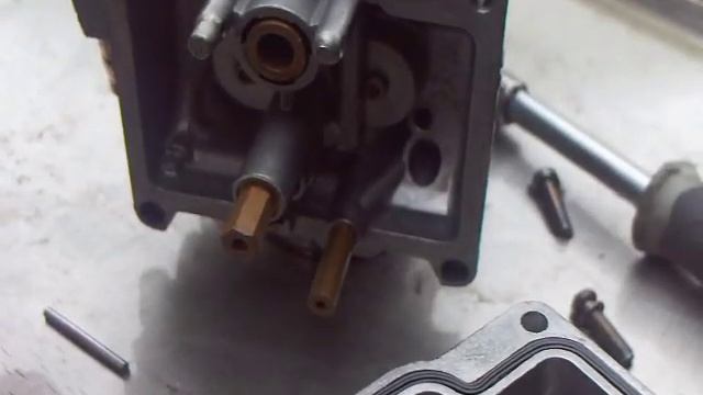 сузука снова на ремонте RM250 смотреть онлайн