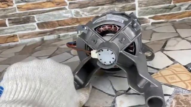 Обзор: Двигатель стиральной машины Nidec 20585.108 160021480 смотреть онлайн