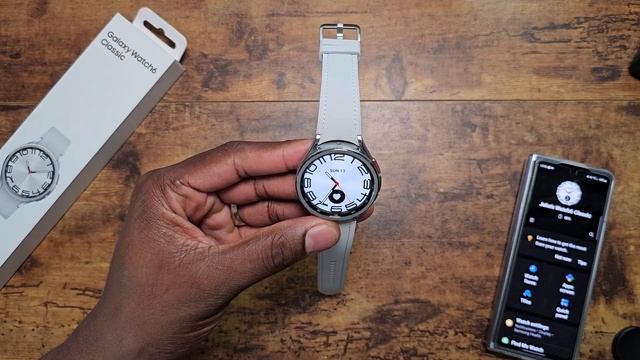 Samsung Galaxy Watch6 Classic| The return of the KING ? смотреть онлайн