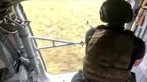 Боевая работа Ми-28 и Ми-8 с группой огневой поддержки - OiN Одни из Нас .mp4