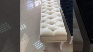 Банкетки в прихожую с каретной стяжкой