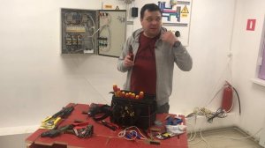 Разбираем малую сумку с инструментом для электромонтажа. КВТ/STANLEY/HAUPA/SHTOK/JONNESWAY/