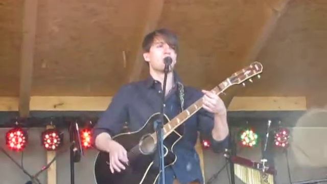 Petr Ševčík - Wonderwall (cover) смотреть онлайн