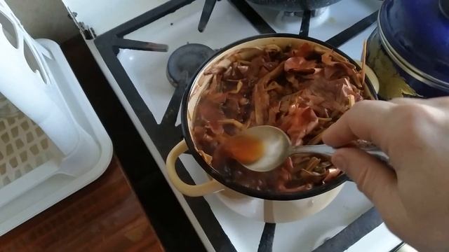 Как покрасить яйца на Пасху луковой шелухой в шелухе лука ?