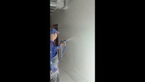 Работа шпаклевочной станции T6L, нанесение полимерной шпаклевки Danogips JET 5