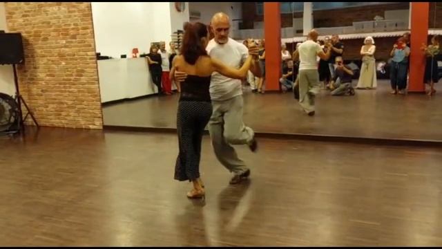We ❤️ tango nuevo lessons смотреть онлайн