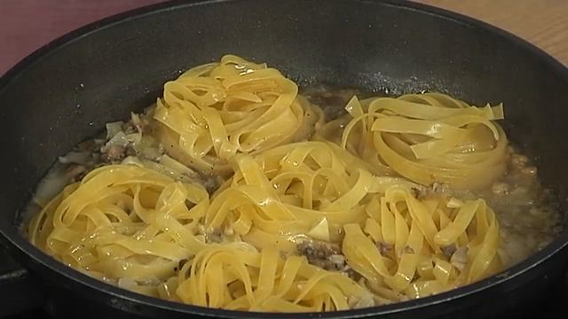 Что Есть. Паста в сливочно грибном соусе смотреть онлайн