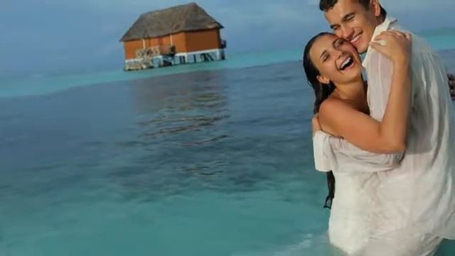 "В уютном ,стареньком кафе" Стихи Лана Солнышко смотреть онлайн