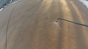 Как поливать песок перед трамбовкой. Проливка и трамбовка песка. УШП