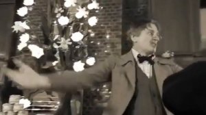 Мастер и Маргарита ,Коровьев "  Откуда нашим взять валюту?"))