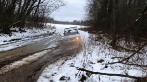 ЗИМНИЙ ДРИФТ НА ЗАПОРОЖЦАХ.НОЧНЫЕ ГОНКИ