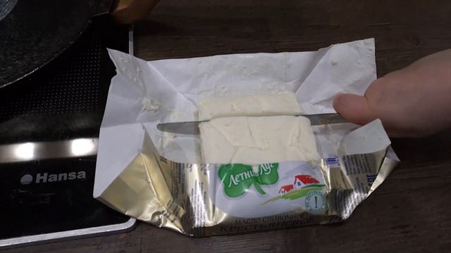 Серафим в 4 года печёт блины! смотреть онлайн