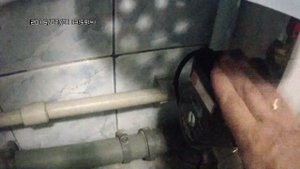 Установка насоса повышения давления под бак в квартире