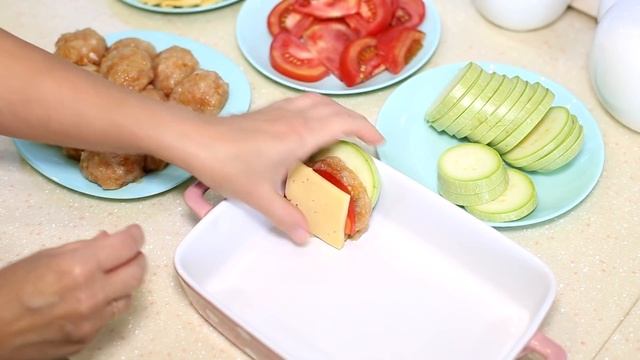 Кабачок фарш и немного сыра. Овощи с фаршем в духовке. смотреть онлайн