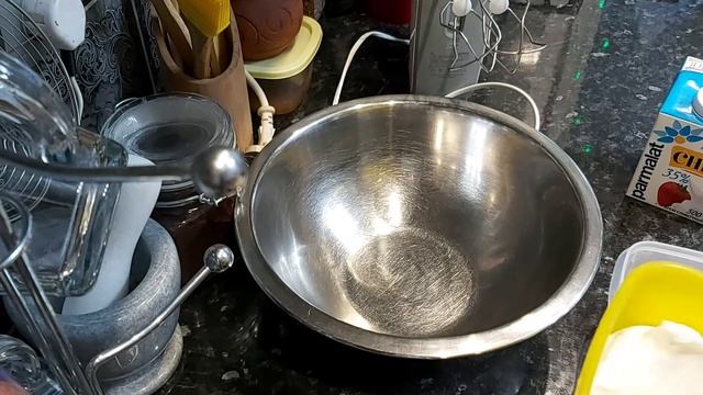 ТОРТ БИСКВИТНЫЙ С ГОЛУБИКОЙ И КРЕМЧИЗ??? смотреть онлайн