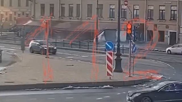 ⚡️Момент взрыва в кафе.

Владлен Татарский погиб в результате взрыва.