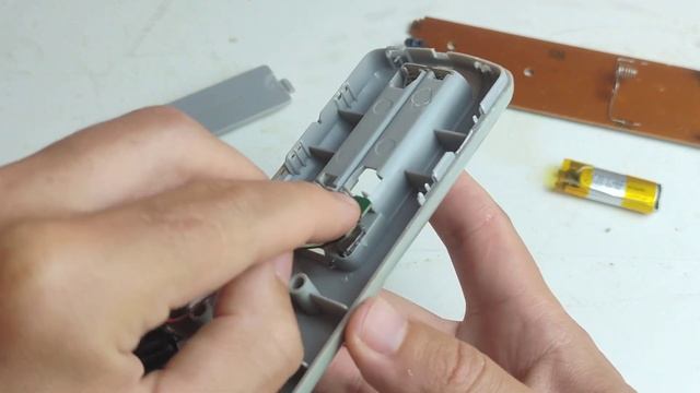 Многоразовый пульт из ELFBAR BC4000 - больше не покупаю батарейки! Что мы сделали из одноразки ч.3 смотреть онлайн