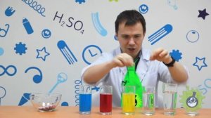 Цветные шипучие таблетки. Смешивание разных цветов.