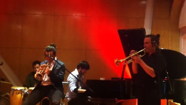 La Giovanottis Banda - Flamenco Rock Unplugged смотреть онлайн