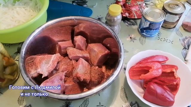 Мясо в тыкве, хоть сам ешь, хоть гостей угощай, вкусненько Meat in a pumpkin.