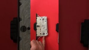 Дверные замки AGB Mediana Polaris разница между WC и под цилиндр