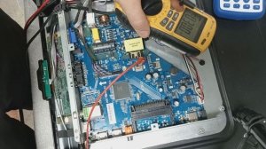 ремонт телевизора bbk bbk 32lem-1045/t2c не включается, мигает светодиод main cv3663bh-q32