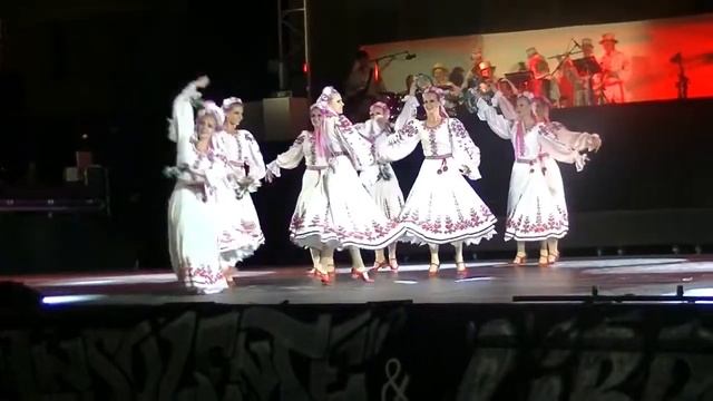 Купальская рапсодия. Франция 2016 г. 28 июля. Мартиг. Радость. Radost смотреть онлайн