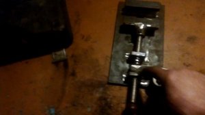 Быстро зажимные тиски для сверления .