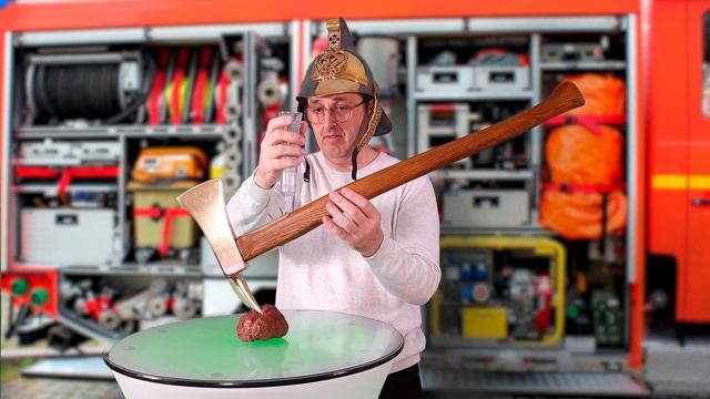 Баланс стопки на пожарном топоре 4K смотреть онлайн