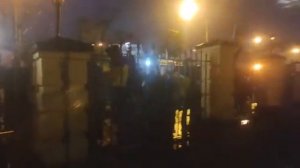 Киево-Печерская Лавра 5 минут назад. ПРОСТО ПОСМОТРИТЕ ЧТО ПРОИСХОДИТ! СОБРАЛИСЬ ТЫСЯЧИ ЛЮДЕЙ!