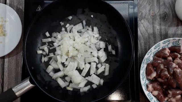 Куриные Сердечки в Сливках - Вкусное и Сытное Блюдо. Это Вкусно, Это Просто и Это Полезно!