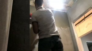 Цементная штукатурка и гидроизоляция санузла. Подготовка стен и основания. #33