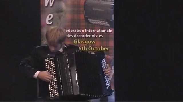 Играет Эдуард Аханов смотреть онлайн