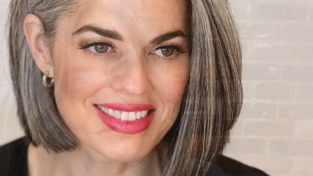 How to Look More Attractive with Gray Hair! смотреть онлайн