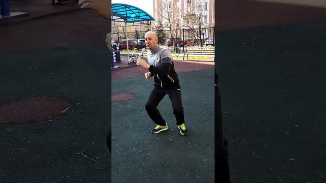 КАРАТЭ или КИКБОКСИНГ??