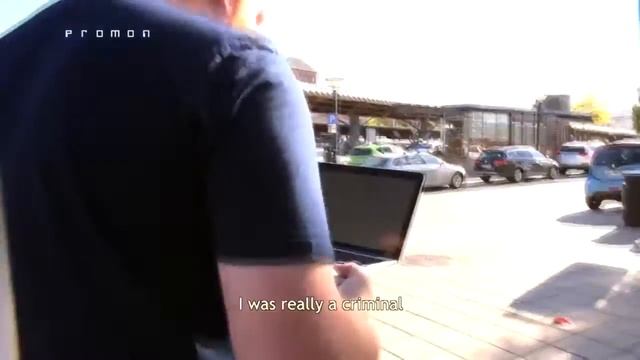 Автомобиль Tesla тоже не защищен от угона смотреть онлайн