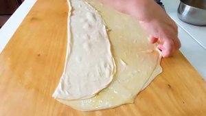Слоеный хлеб! Лепешки из слоеного дрожжевого теста / Puff pastry cakes.