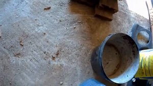 Утепление стыков. Шпатлевка трещин стен в гараже
