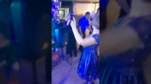 Танцы под песню Седую ночь!!