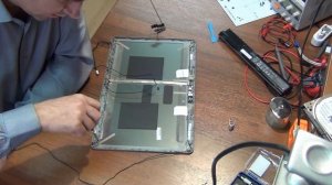 HP Probook 4530S. Ремонт крепления петли матрицы. Разборка крышки ноутбука