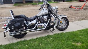 2003 Suzuki Cruiser cold start.