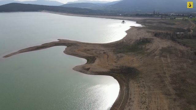 Крым. Чернореченское водохранилище продолжает наполняться. Кольца в воде, как раньше. смотреть онлайн