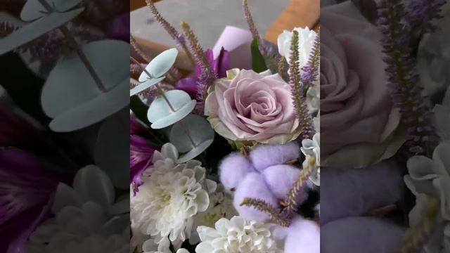 Букет из роз, хризантем и хлопка |  Цветочный бутик "Бутон" - #подольск #букетназаказ  #купитьцветы