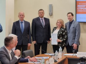 Лучших застройщиков наградили, тренды в многоквартирном строительстве обсудилиЖилищные Комплексы...