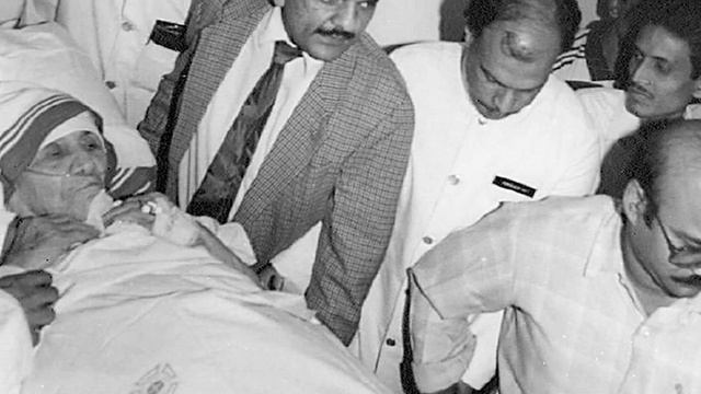 Ангел из ада или главная несвятая 20 века мать Тереза смотреть онлайн