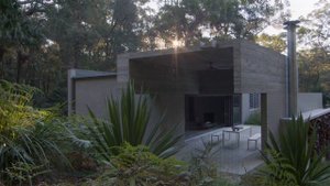 A Home in the Bush Designed as a Fireproof Sanctuary (House Tour)