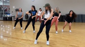 Shivers by Ed Sheeran (Dance Fitness choreography by SassItUp with Stina)